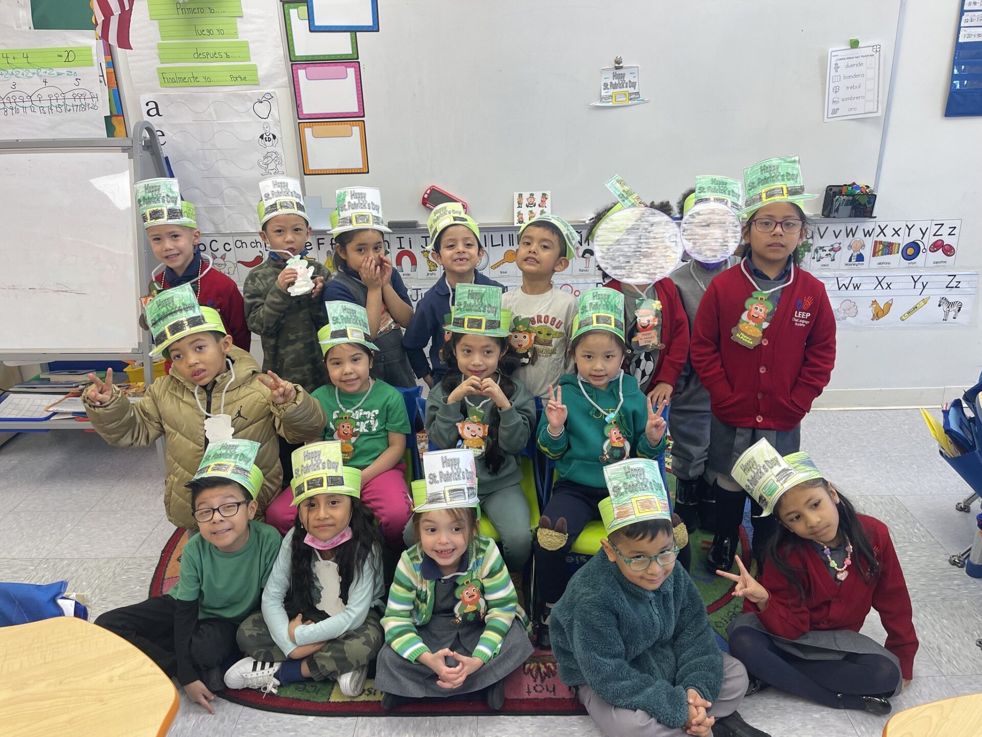 336365843_936064600923850_1218734121208101091_n A group of children